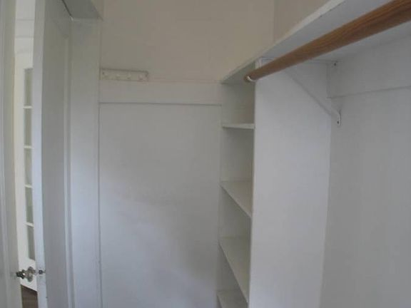 5th image of 2345 Bush St APT 4