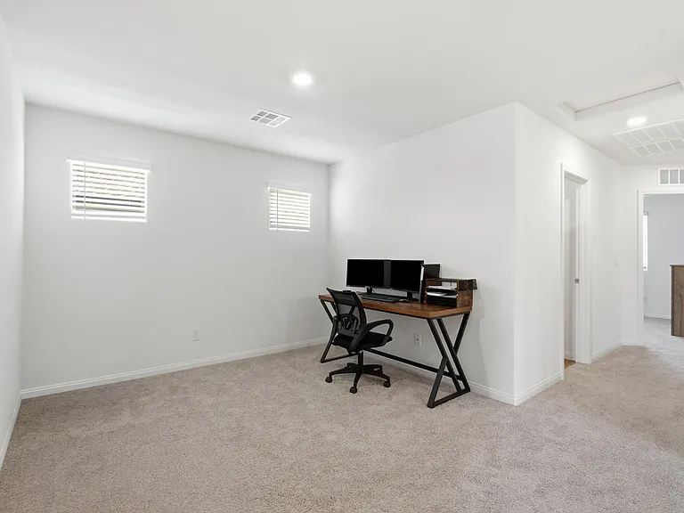 1502 Brianna Falls Dr — Photo 35