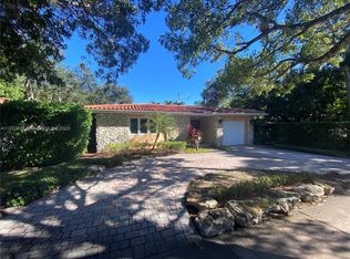 4861 Red Rd, Miami, FL 33155