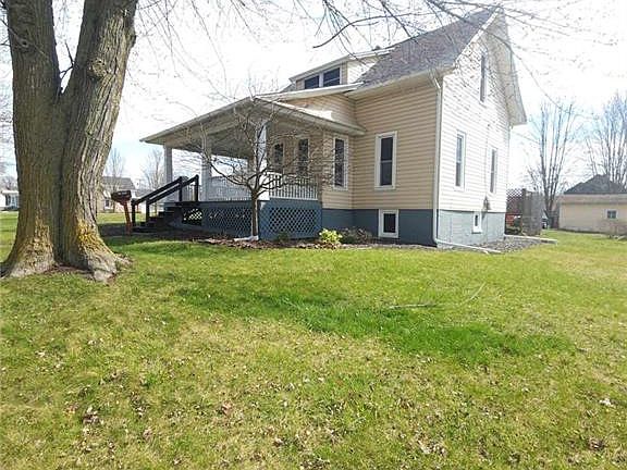 2nd image of 110 E Main St