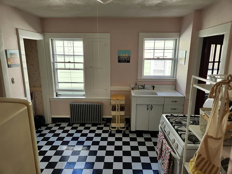 8 Arbroth St #8 — Photo 3