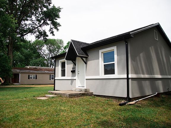 2nd image of 2511 N Baker Ave