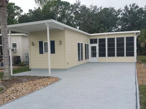 349 Plantation Dr, Titusville, FL 32780