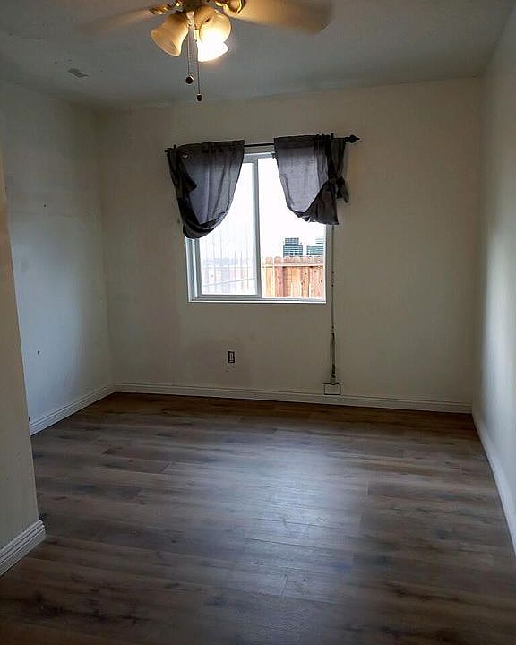 1st image of 1729 W 35th Pl