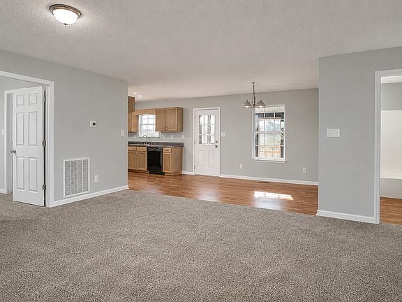 4th image of 270 Hollow View Dr SE