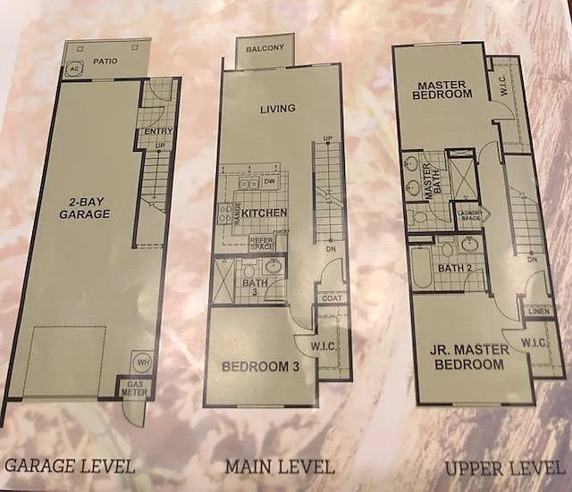 Tri-level floor plan.