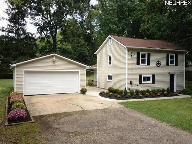 9363 Knowlton Rd photo 1