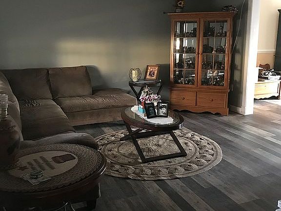 5th image of 156 Kentucky Ave