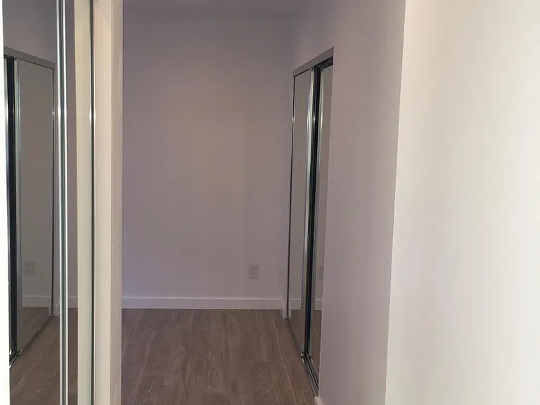 11948 Gorham Ave #5 — Photo 16
