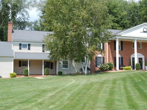 182 Windsor Rdg Unit 51, New Castle, PA 16105
