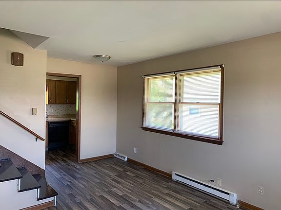 2nd image of 522 W Grant Ave