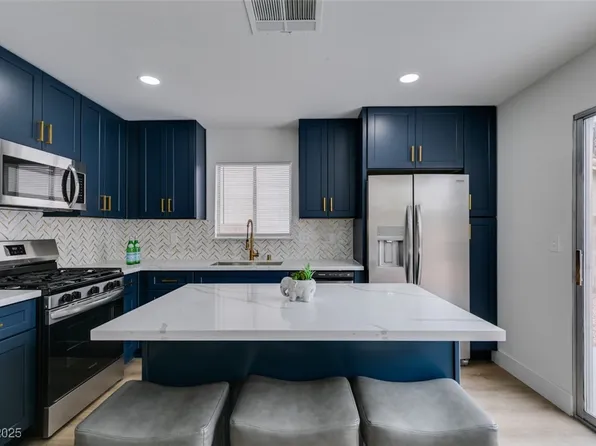 1744 La Cruz Dr, Henderson, NV 89014
