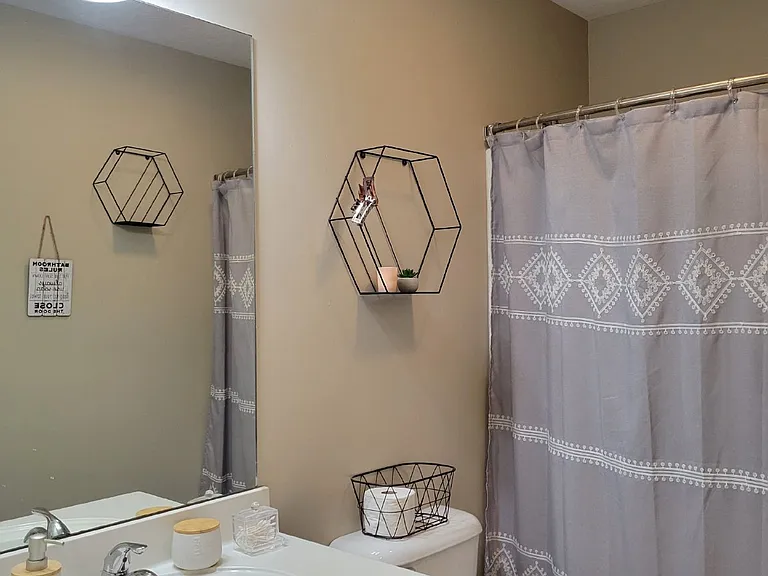 103 Sugartree Ct #D — Photo 7