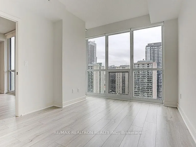 88 Sheppard Ave E #2405 — Photo 23