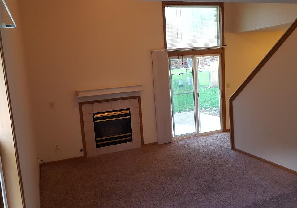 1st image of 50-52 Westhaven Dr