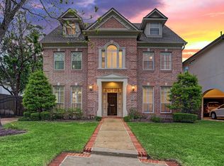 533 Wisteria St, Bellaire, TX 77401