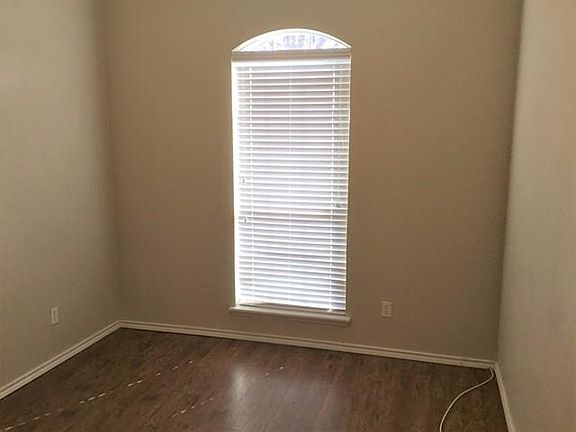 4th image of 7902 Shoshoni Dr