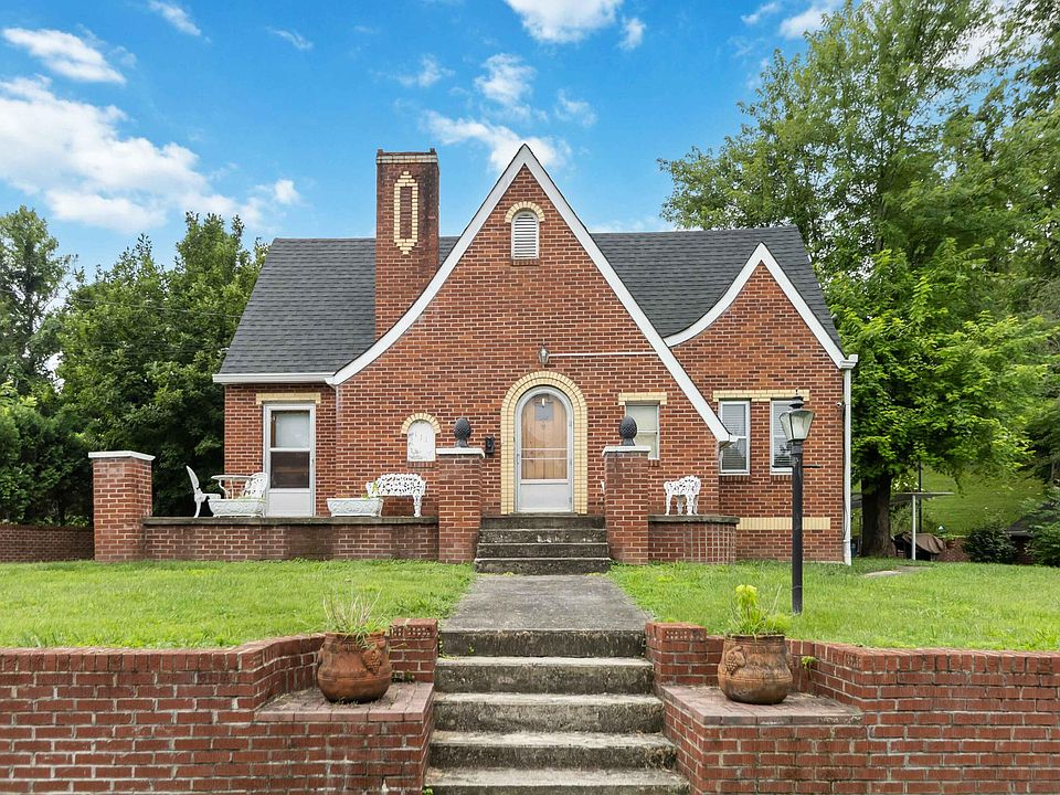 1st image of 111 House Ave