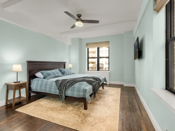 12 West 72nd Street image 14 of 21