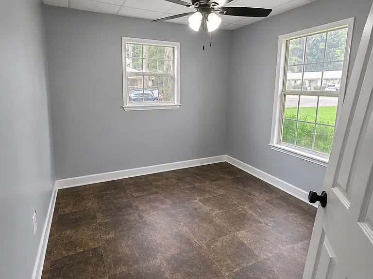 143 Roadrunner Ln — Photo 8