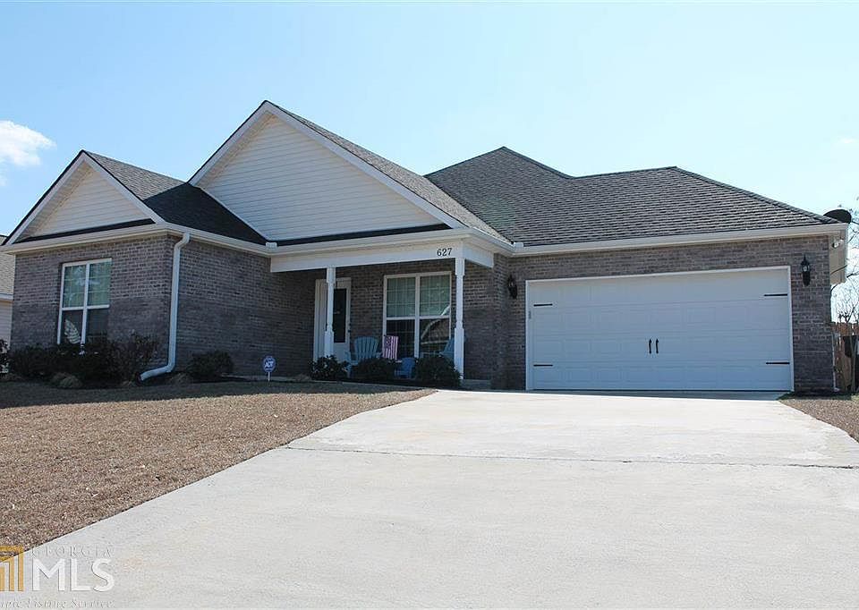 1st image of 627 Amberley Ct