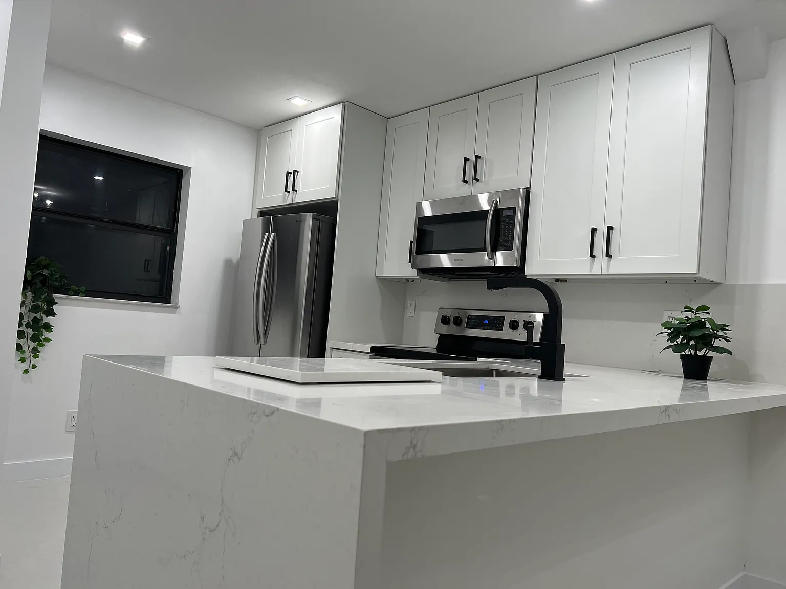 2 bed, 2.0 bath, 950 sqft, $2,600 — Photo 3