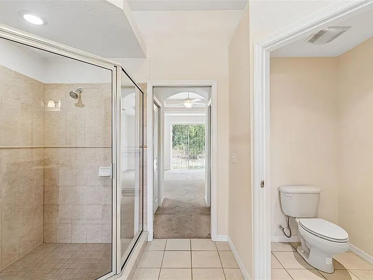 37 Greenpark Blvd — Photo 41