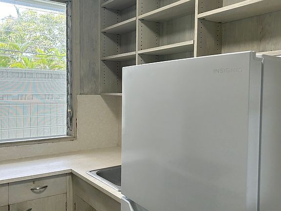 5th image of 49 Kaiholu Pl #1