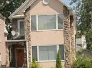 3319 164th St, Flushing, NY 11358