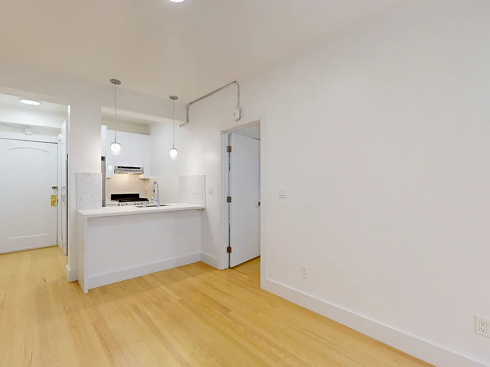 869 Sutter St #107