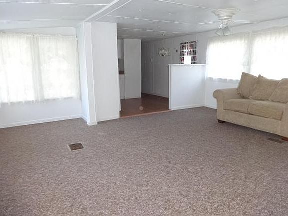 4th image of 4293 E Lake Park Dr