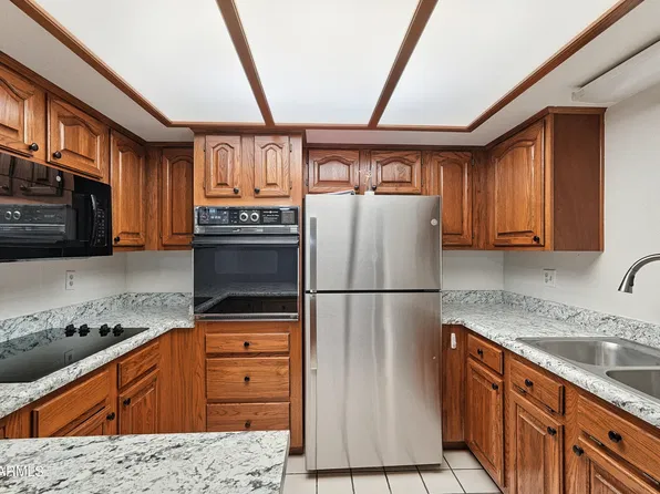 17404 N 99TH Avenue #103, Sun City, AZ 85373