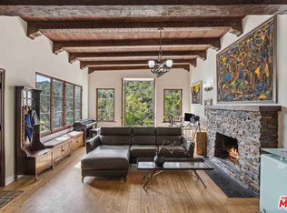 10037 Reevesbury Dr, Beverly Hills, CA 90210