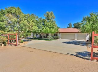 8409 Topaz Ave, Oak Hills, CA 92344