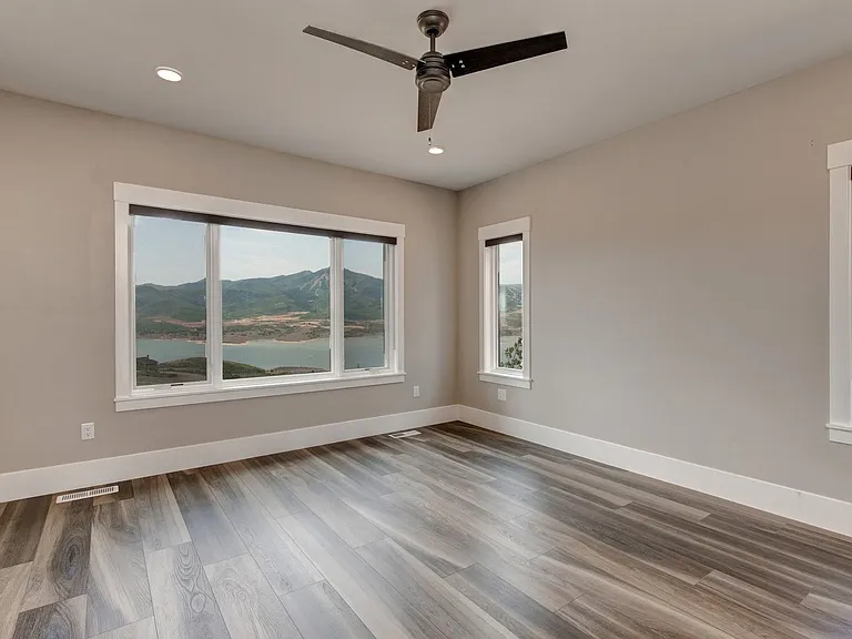 11091 N Shoreline Dr — Photo 10