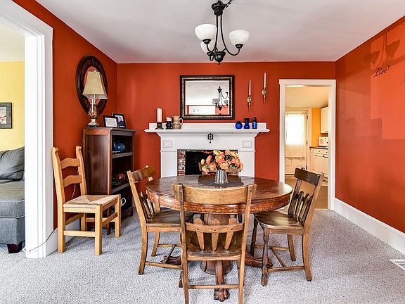 5th image of 22 Chestnut St Unit 22