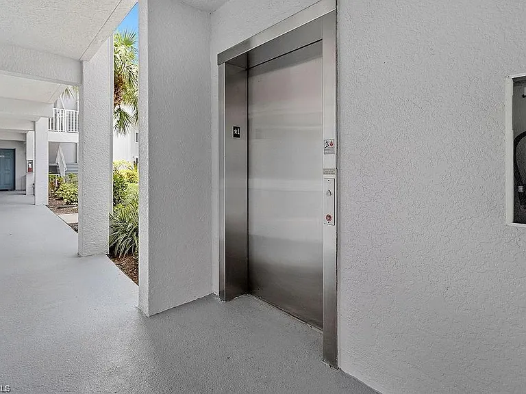 7827 Regal Heron Cir #306 — Photo 17