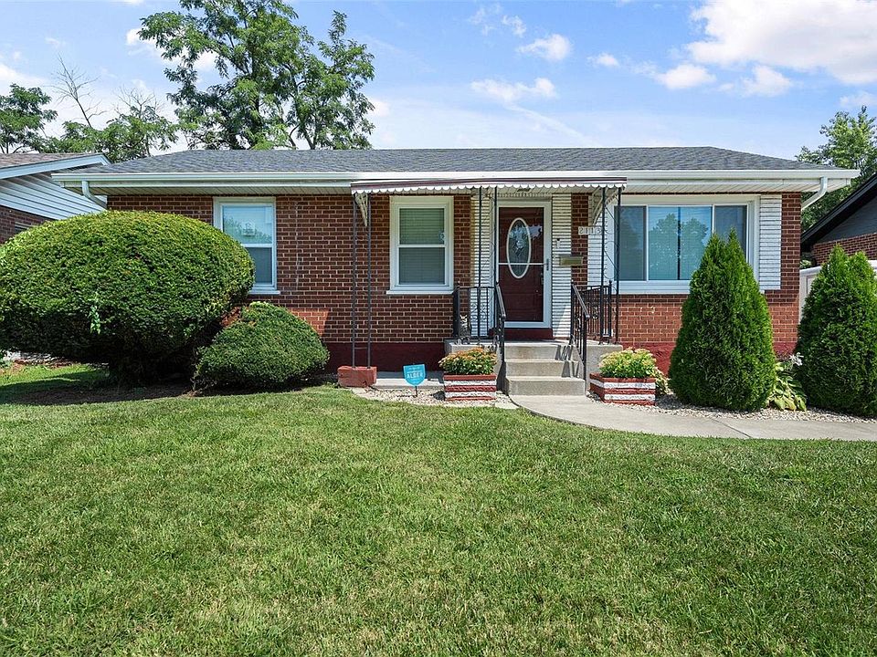 1st image of 2113 Brookfield Dr