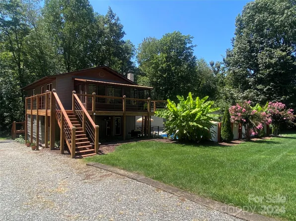 723 Perkins Rd SE, Valdese, NC 28690