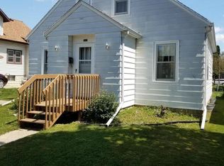 513 S Marshall St, Caledonia, MN 55921