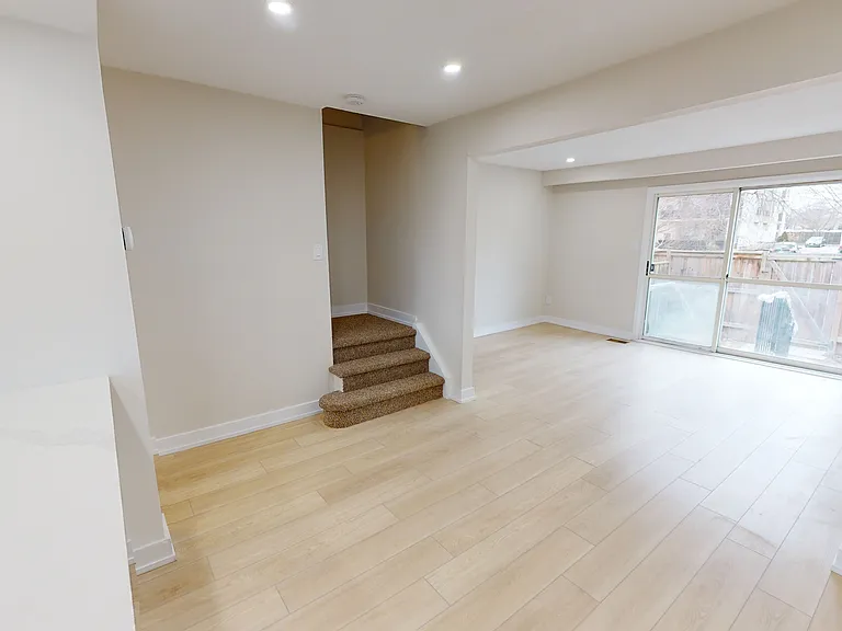 25 Tindale Ct — Photo 4