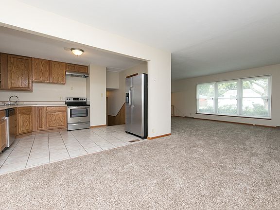 2nd image of 6118 W 32nd Pl