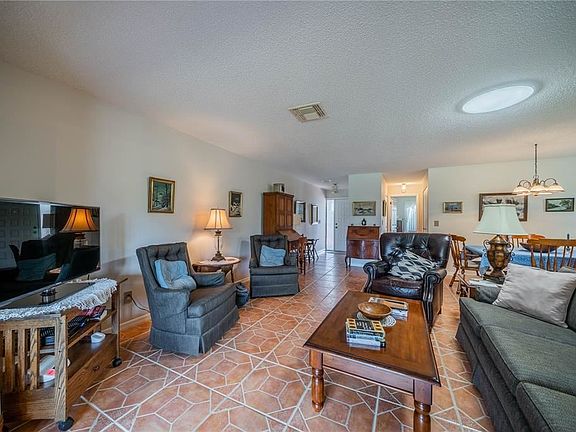 5th image of 2407 Lancaster Dr #69