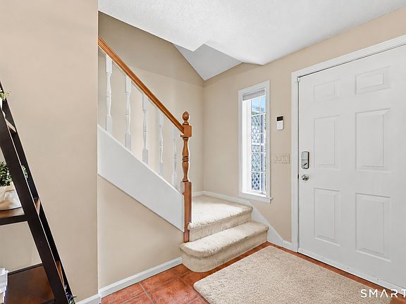 3rd image of 18 Copley Road #18