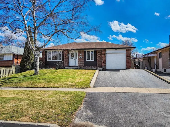 869 Vicki Dr, Pickering, ON L1W 2J6