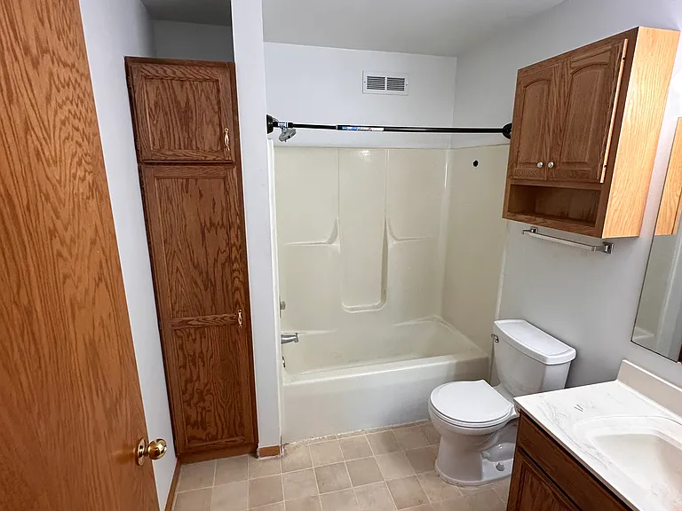 517 Bluebird Ct — Photo 7