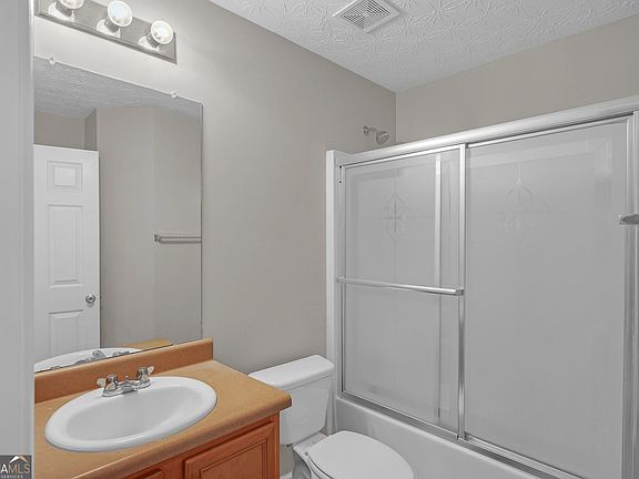 5th image of 30 Emerson Trl