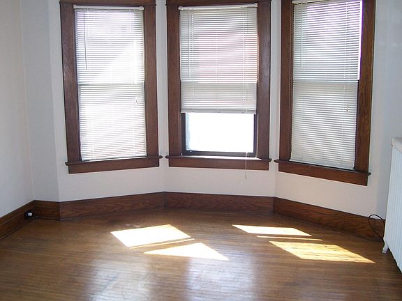 2nd image of 589 Parkside Ave