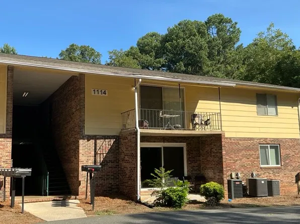 1114 Maiden Ln APT 8, Reidsville, NC 27320