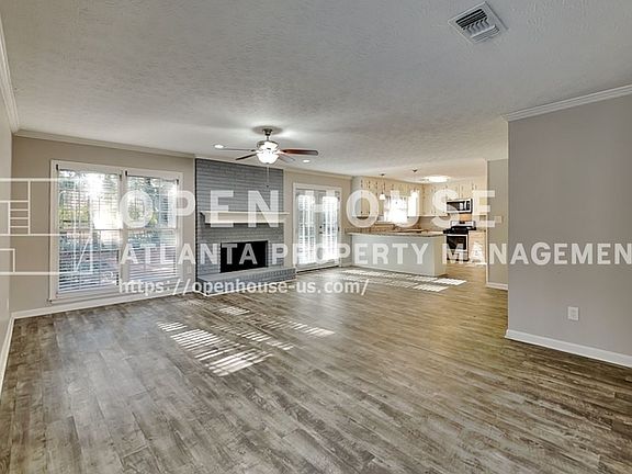 4th image of 1231 Tinderbox Ln NW